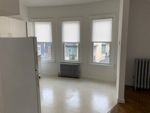 148 Oxford St, Unit 148 Oxford Street in Somerville, MA - Building Photo - Building Photo