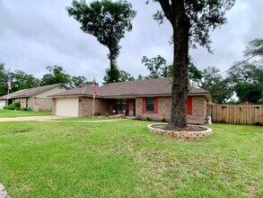 3149 Lakeside Villa Rd in Orange Park, FL - Building Photo - Building Photo