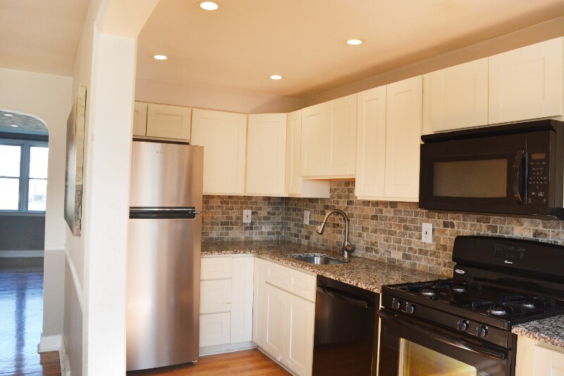 10AZ Poplar Ave in Secane, PA - Building Photo