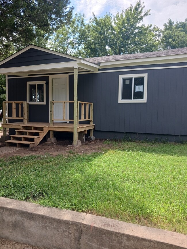 819 S Elm Ave in Bartlesville, OK - Building Photo - Building Photo