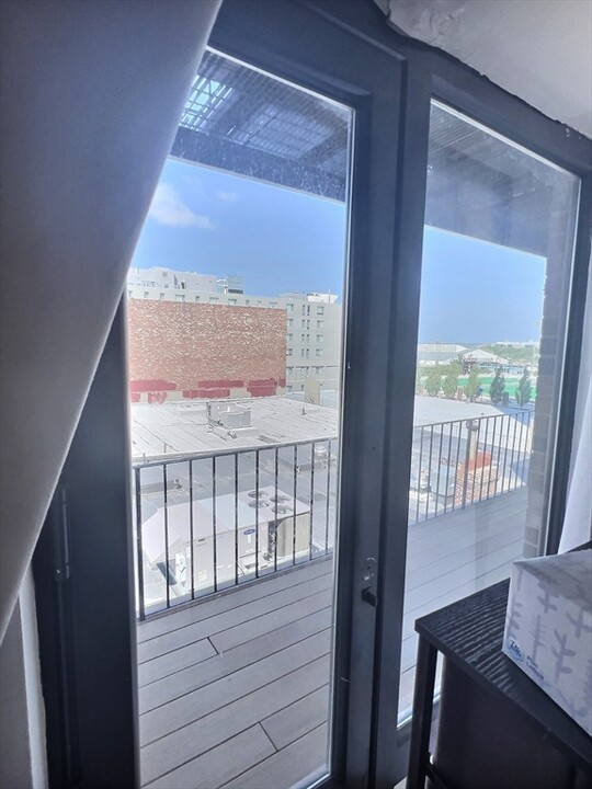 1020 Commonwealth Ave, Unit 24 in Boston, MA - Building Photo