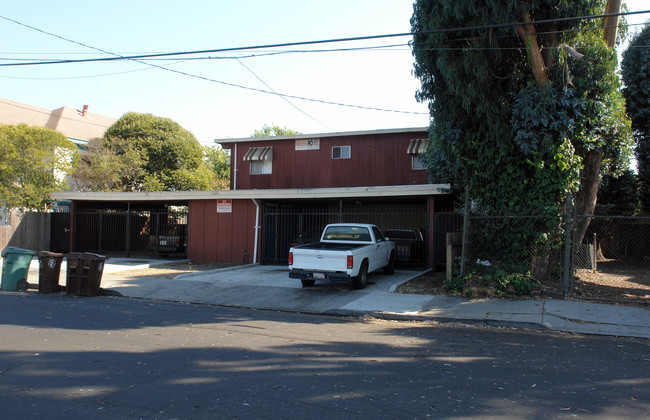 1320 Gaynor Ave in Richmond, CA - Building Photo - Building Photo