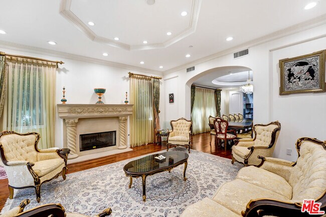 219 S Willaman Dr in Beverly Hills, CA - Building Photo - Building Photo