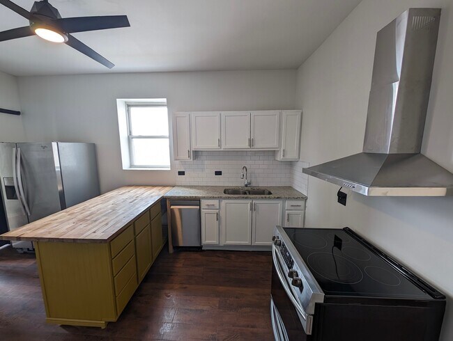 4105 W 21st St in Chicago, IL - Building Photo - Building Photo