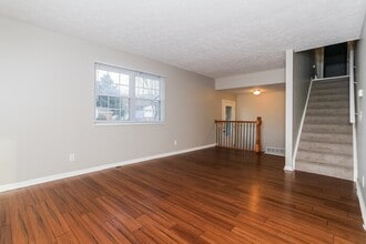 5747 Lake Superior Dr in Fairfield, OH - Building Photo - Building Photo