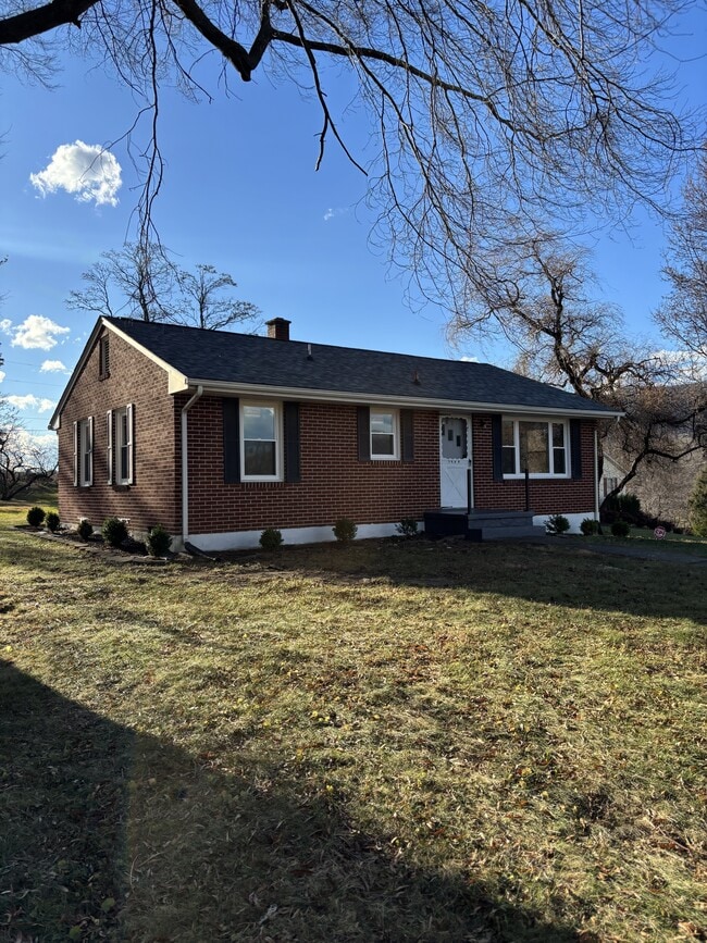 property at 5819 Dogwood Ave