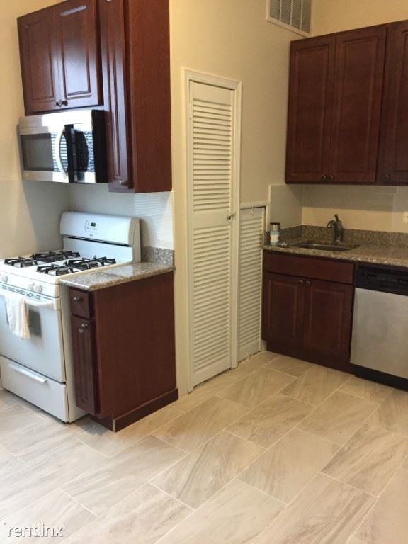 2641 W Haddon Ave-Unit -Apt 3F in Chicago, IL - Building Photo - Building Photo