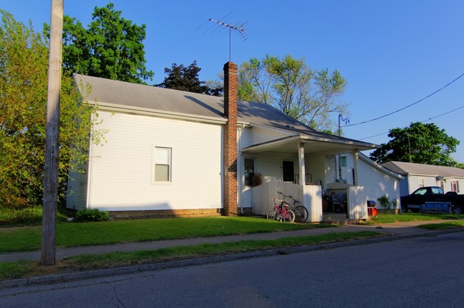 802 E Canal St in Troy, OH - Building Photo - Building Photo