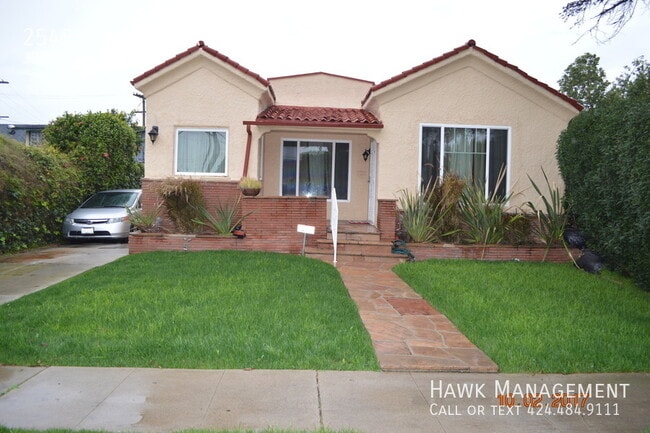 property at 2545 Carmona Ave