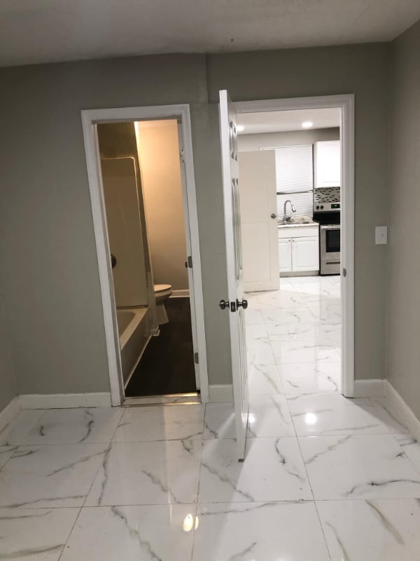 1374 Agnes St in Jacksonville, FL - Foto de edificio - Building Photo