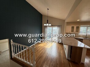 1020 Bridge St in Shoreview, MN - Building Photo - Building Photo