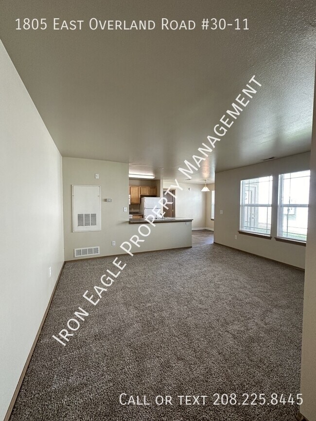1805 E Overland Rd in Meridian, ID - Building Photo - Building Photo