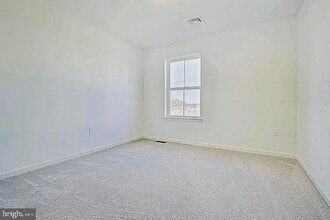 20 Shillington Ln in Carlisle, PA - Building Photo - Building Photo