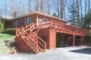 691 S 5th Ave in Clarion, PA - Building Photo