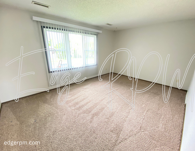 5409 Norse Dr in Cedar Falls, IA - Foto de edificio - Building Photo