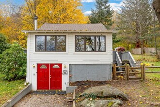 30 Lakeview Dr in Bethlehem, CT - Building Photo - Building Photo