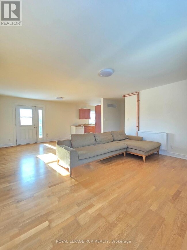 property at 341 Queensville Sideroad