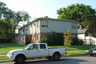 8 plex in Dallas, TX - Foto de edificio - Building Photo