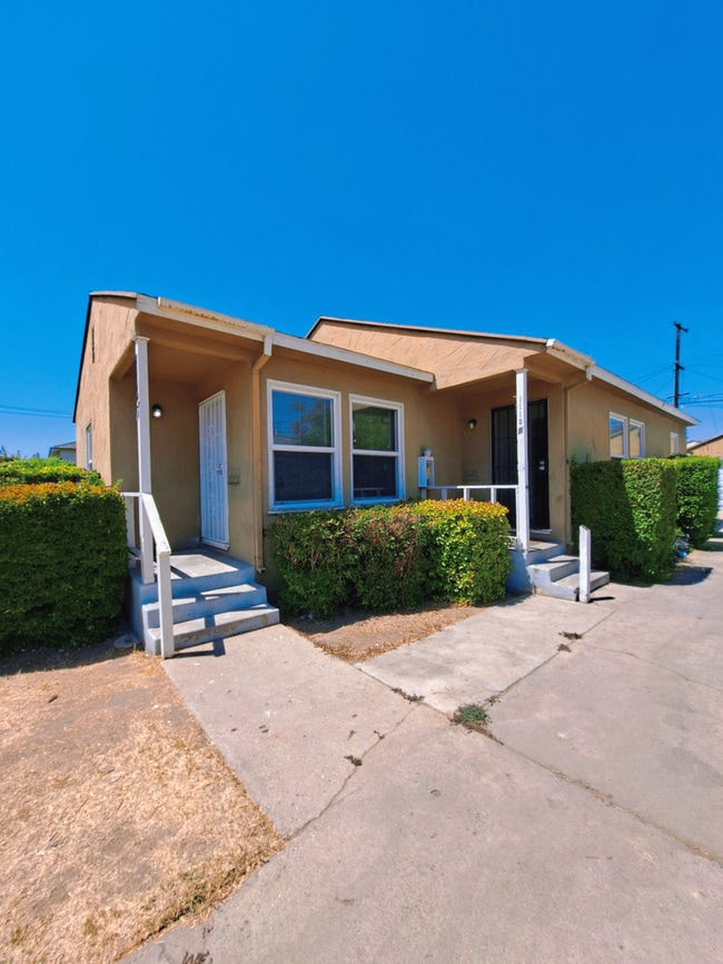 property at 1113 E Dakota Ave