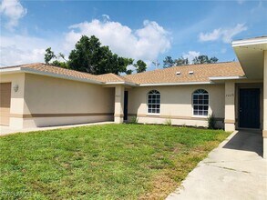 3409 SW Santa Barbara Pl in Cape Coral, FL - Building Photo - Building Photo