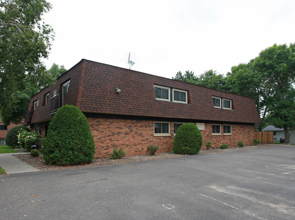 Woodmere Apartments in New Richmond, WI - Building Photo