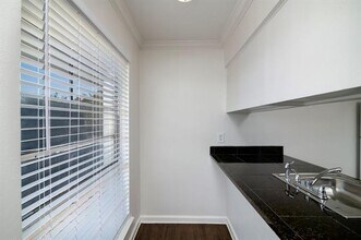 2816 Throckmorton St in Dallas, TX - Building Photo - Building Photo