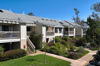 The Lakes Carmel Delmar in San Diego, CA - Building Photo - Building Photo