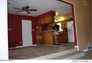 2537 Coral Way W in Daytona Beach, FL - Building Photo