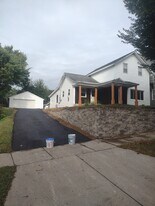 2220 2nd St in Eau Claire, WI - Building Photo