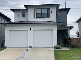 13833 Red Drum Ct in Pensacola, FL - Building Photo