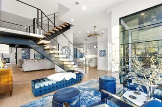 3771 Almazan Dr in Dallas, TX - Building Photo - Building Photo