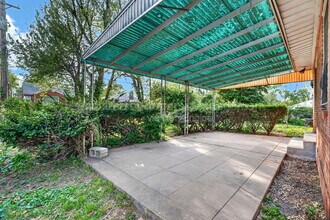 1810 Mora Ln in St. Louis, MO - Building Photo - Building Photo