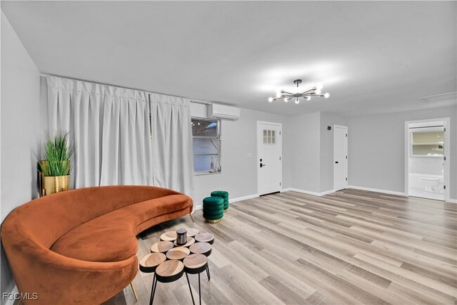 2362 Harvard Ave in Ft. Myers, FL - Building Photo - Building Photo