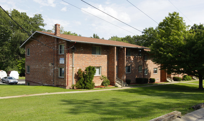 Washington Apartments in Aliquippa, PA - Foto de edificio - Building Photo