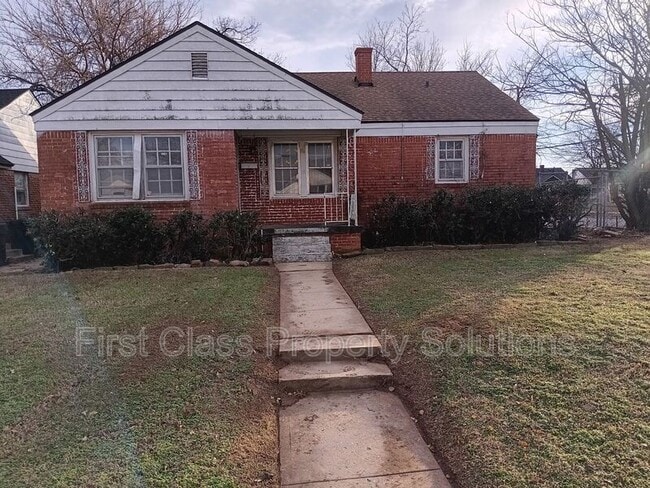 property at 2200 Hardin Dr