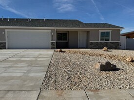45 Spanish Trail Dr in Cedar City, UT - Building Photo