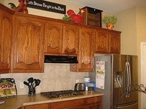 property at 8608 Palmer Ct