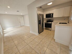 2509 Hayes St in Hollywood, FL - Building Photo