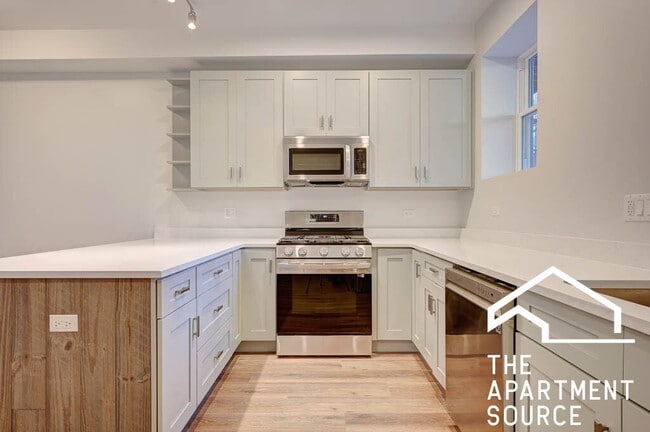 property at 1142 W 17th Pl