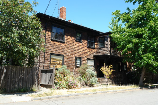 3042 Wheeler St in Berkeley, CA - Building Photo - Building Photo