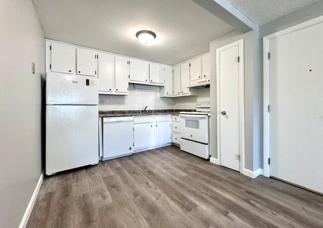 property at 1 Old Colony Ln