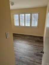 16 Harbor View Ct in San Rafael, CA - Building Photo - Building Photo