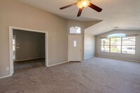 15287 W Eureka Trail in Surprise, AZ - Foto de edificio - Building Photo