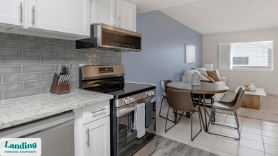 8546 N 59th Ave, Unit 225 in Glendale, AZ - Building Photo - Building Photo