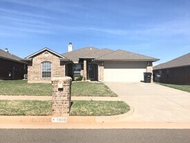 1808 Meadow Run Dr in Moore, OK - Building Photo