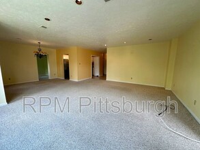 100 Denniston St in Pittsburgh, PA - Building Photo - Building Photo