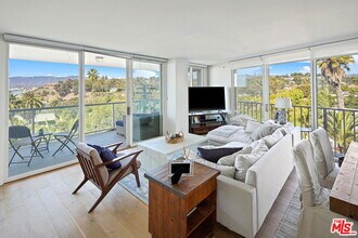 101 Ocean Ave in Santa Monica, CA - Building Photo - Building Photo