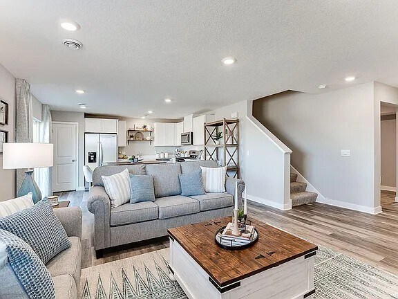 13617 Ringneck Wy in Rogers, MN - Foto de edificio