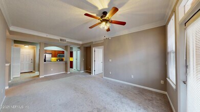 10435 Mid Town Pkwy in Jacksonville, FL - Building Photo - Building Photo