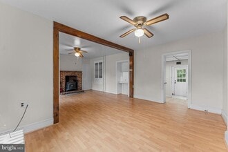 158 W Butler Ave in New Britain, PA - Building Photo - Building Photo